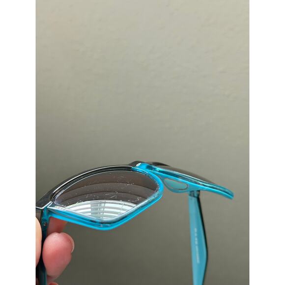 Costa Ocearch Ana Polarized Sunglasses Sea Glass Copper Silver Mirror 06S9053 main image 10